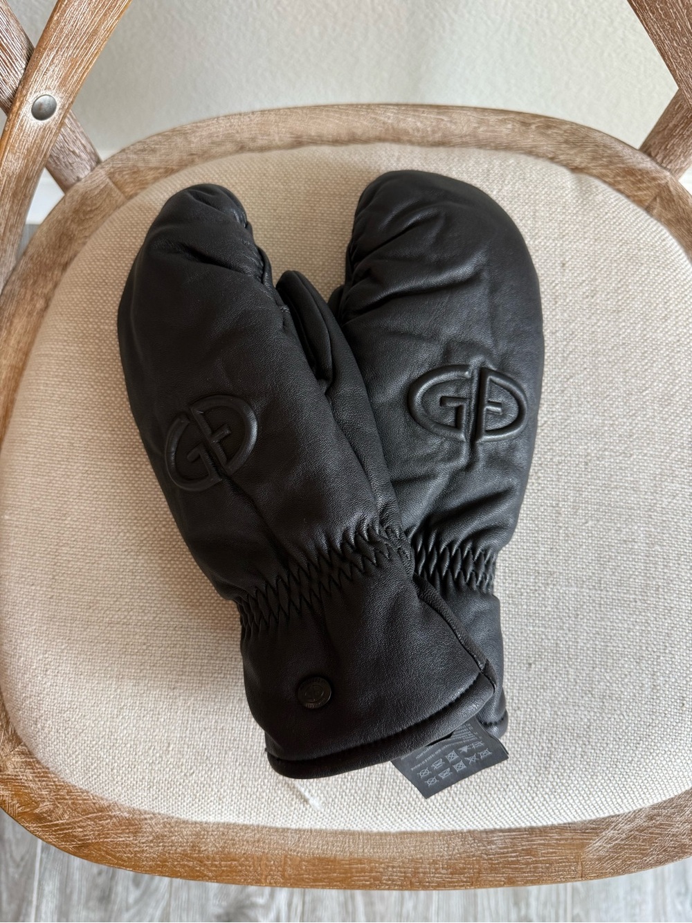 Goldbergh black leather mittens